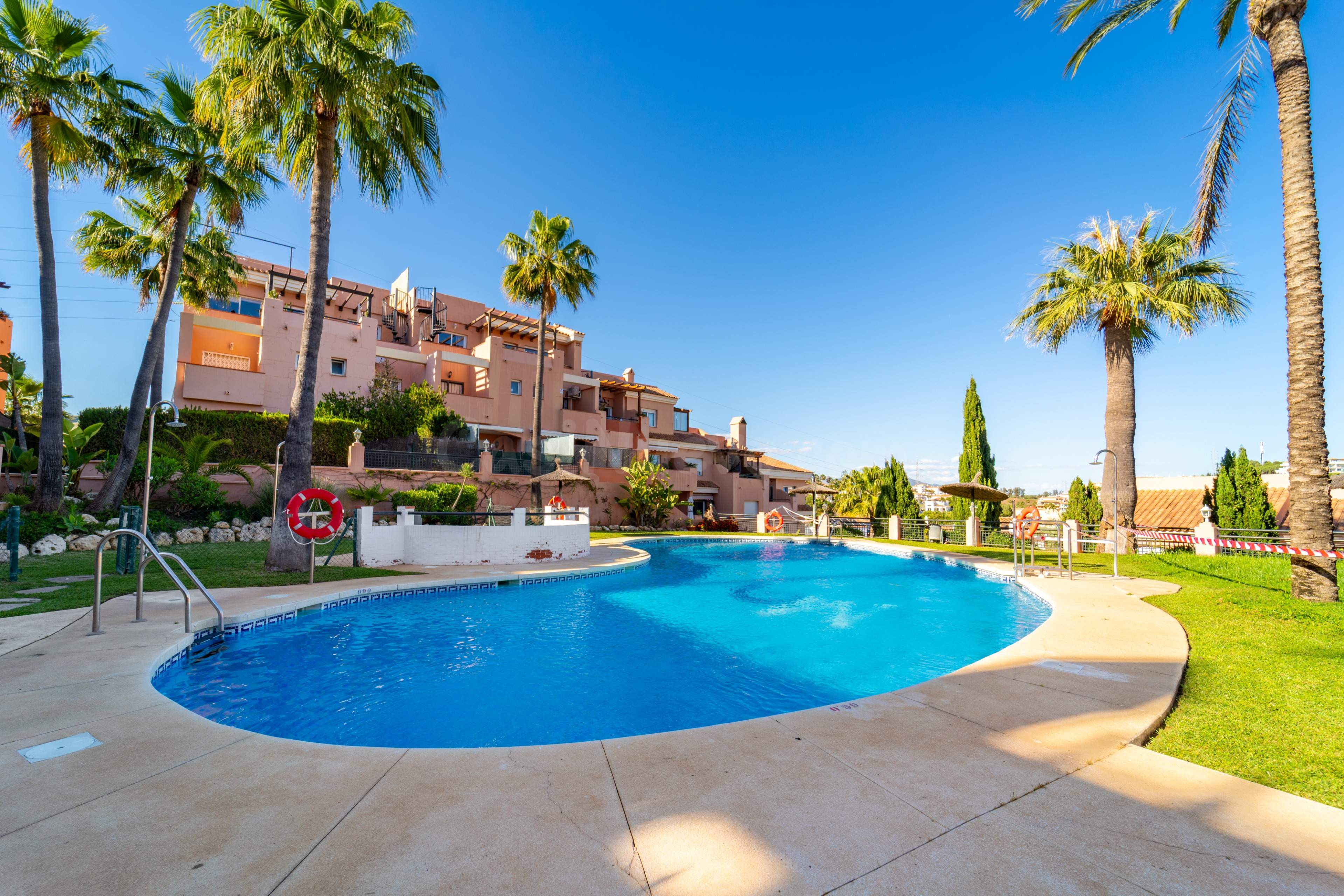 🌊 Moderno apartamento de 2 dormitorios con terraza, vistas a - foto 3