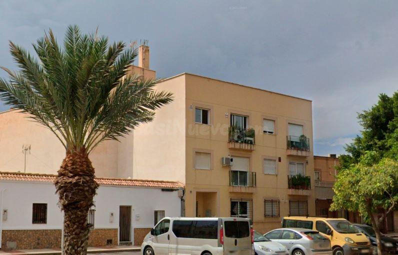 SE VENDE piso OKUPA en C Casablanca 21 de Roquetas de Mar - foto 3
