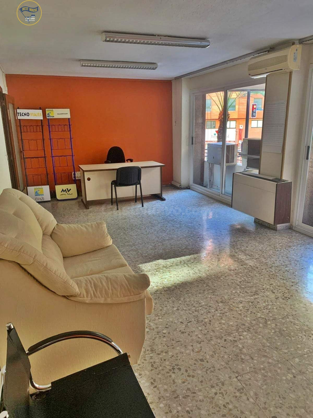ENTREPLANTA COMERCIAL EN AVENIDA BENITO PÉREZ GALDÓS – ALICA - foto 3