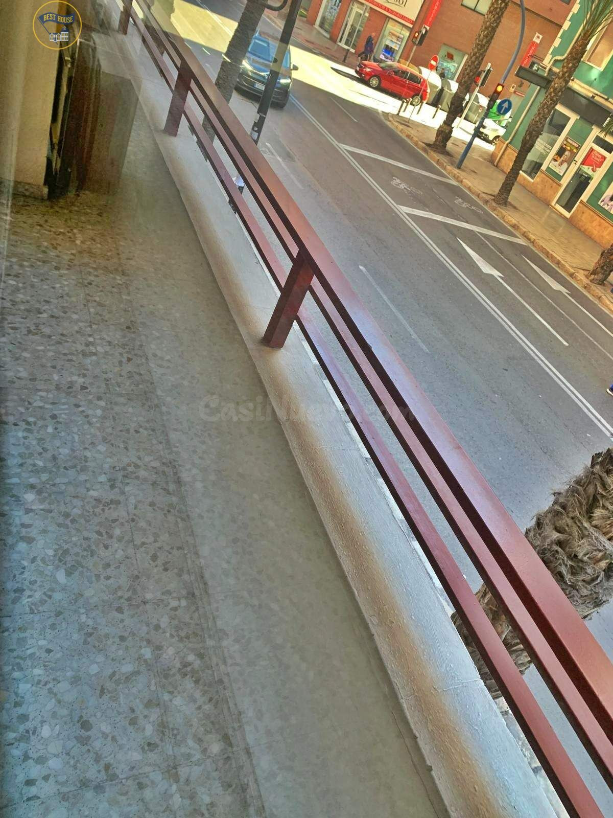 ENTREPLANTA COMERCIAL EN AVENIDA BENITO PÉREZ GALDÓS – ALICA - foto 4