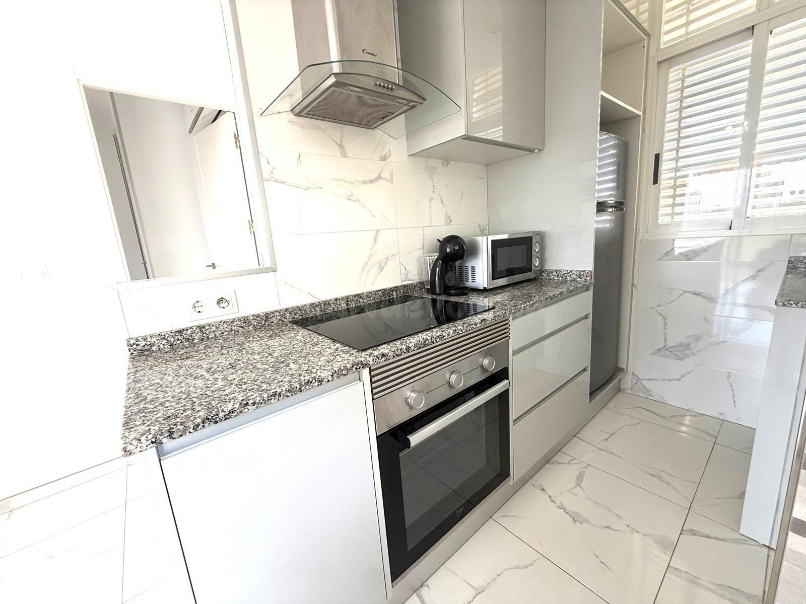 SE VENDE APARTAMENTO CON VISTAS AL MAR EN RINCON DE LOIX BEN - foto 5