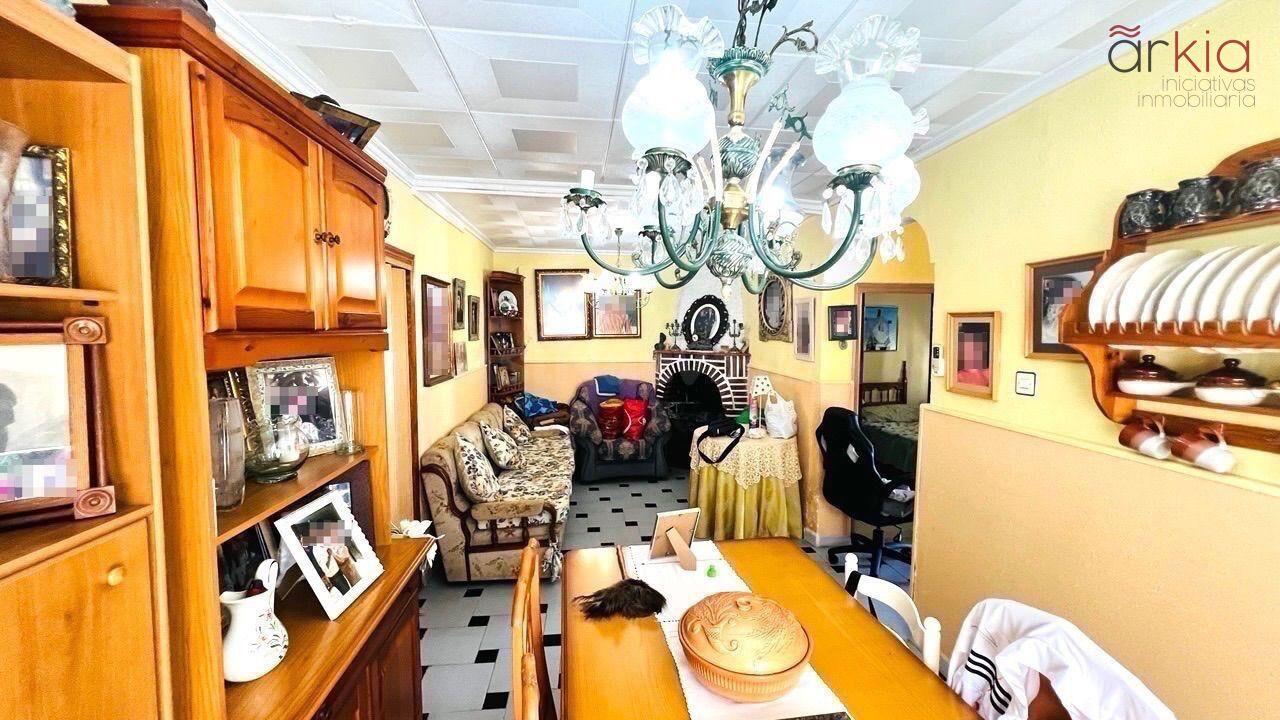 Acogedora Casa en Águilas, Ideal para Familias - €99,000 - foto 2