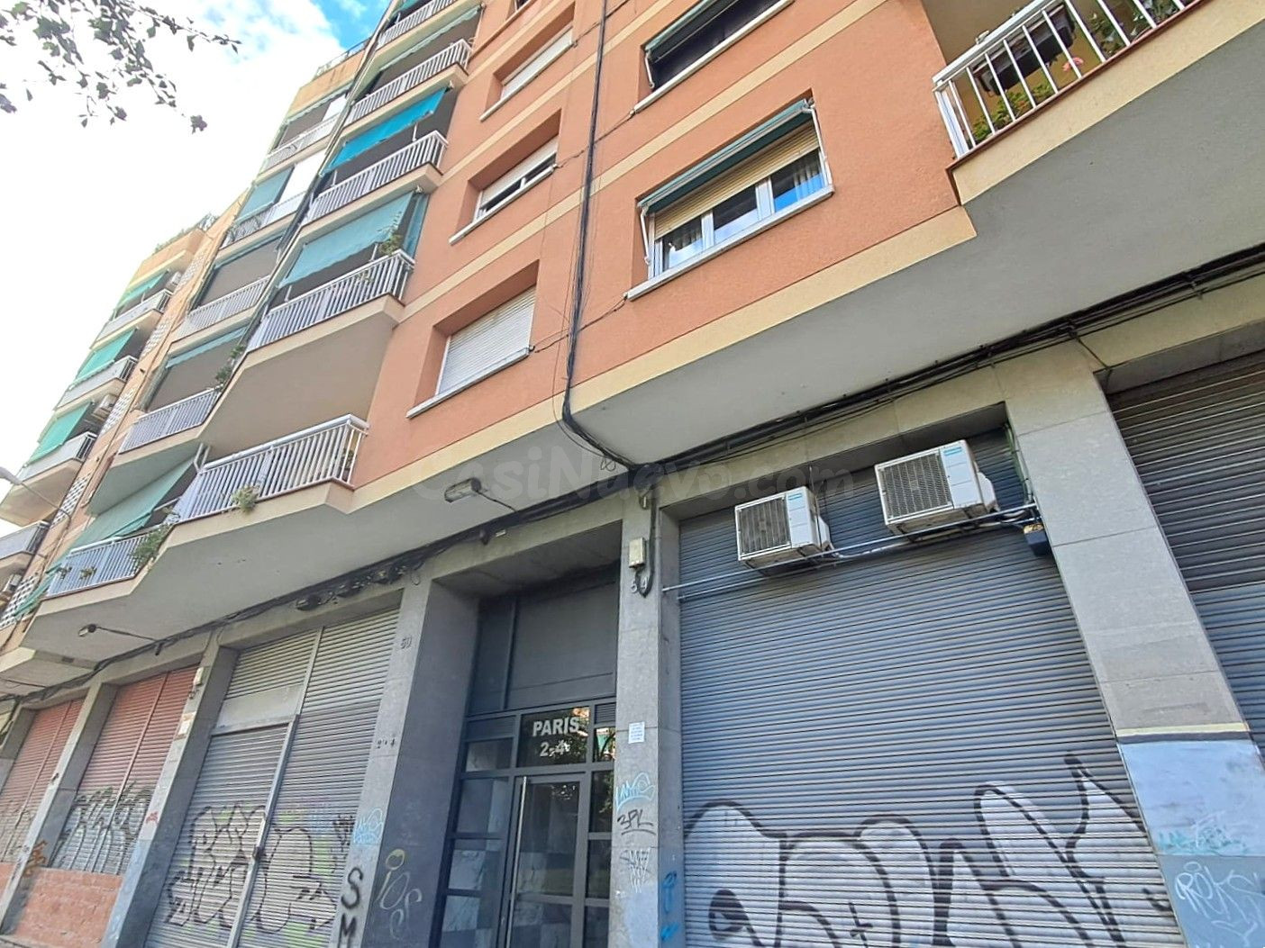 Se vende piso OKUPA situado en Calle París 2 de Badalona, Ba - foto 2