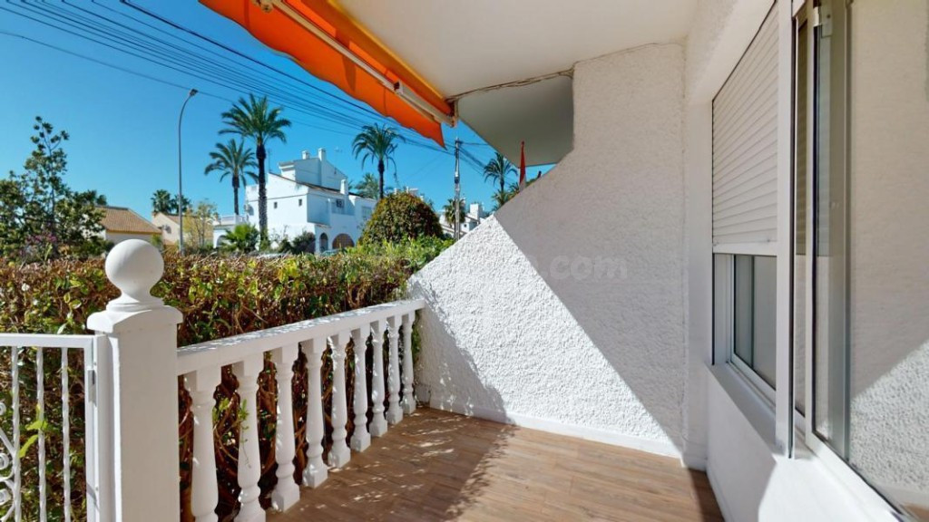 Venta de piso en Orihuela costa, de 85m2 con 2 dormitorios y - foto 4