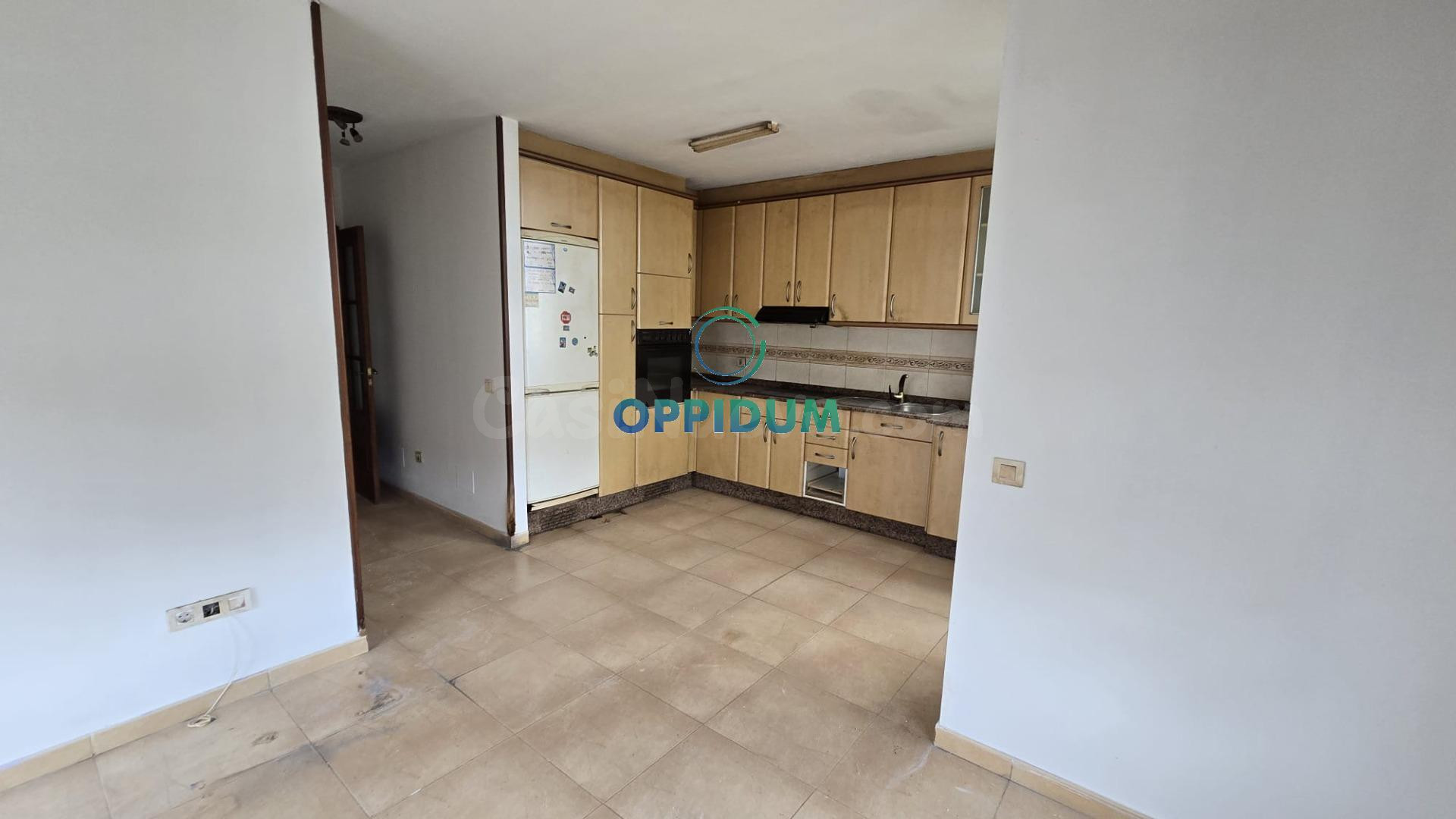 VENTA DE PISO DE 2 DORMITORIOS CON GARAJE Y TRASTERO EN NARÓ - foto 5