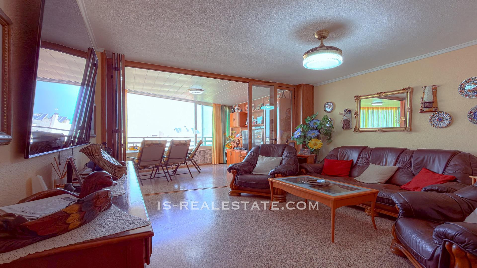 Primerísima Linea! Impresionante apartamento con amplia terr - foto 2