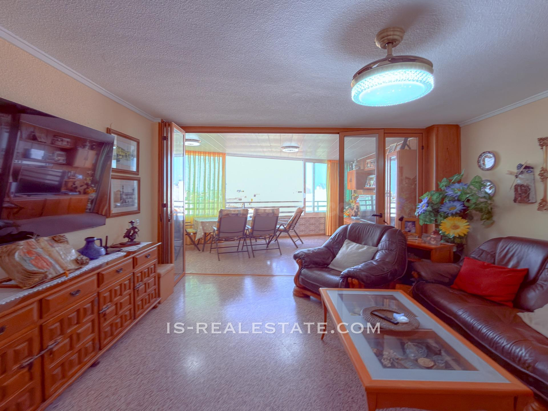 Primerísima Linea! Impresionante apartamento con amplia terr - foto 3