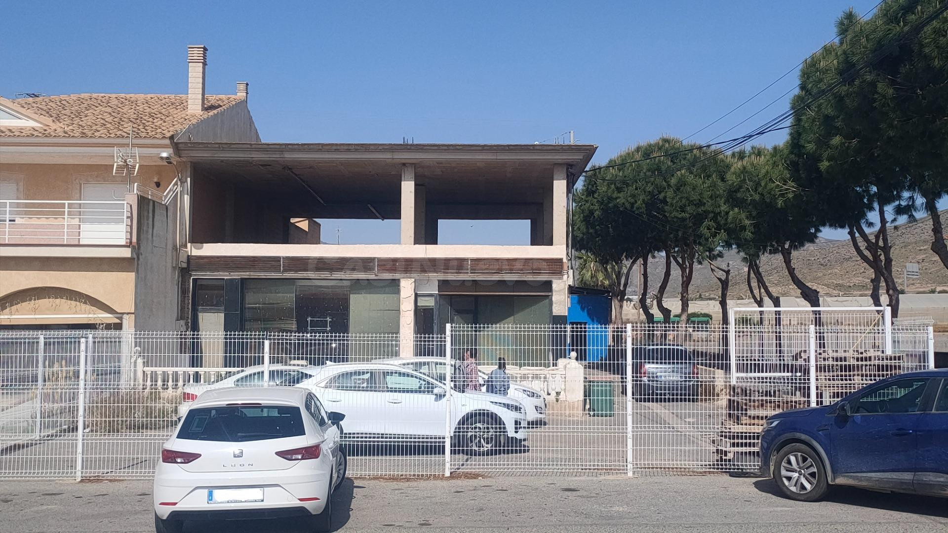 Oportunidad única de inversión comercial en Ramonete (Lorca) - foto 2