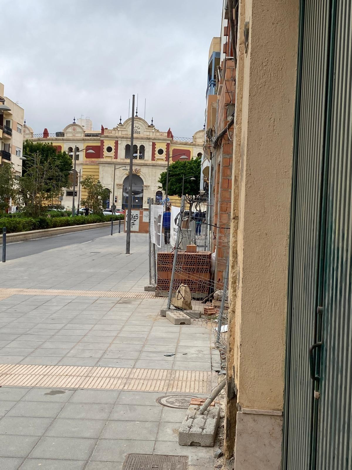 Chalet adosado en venta en Avenida de Vilches - foto 2
