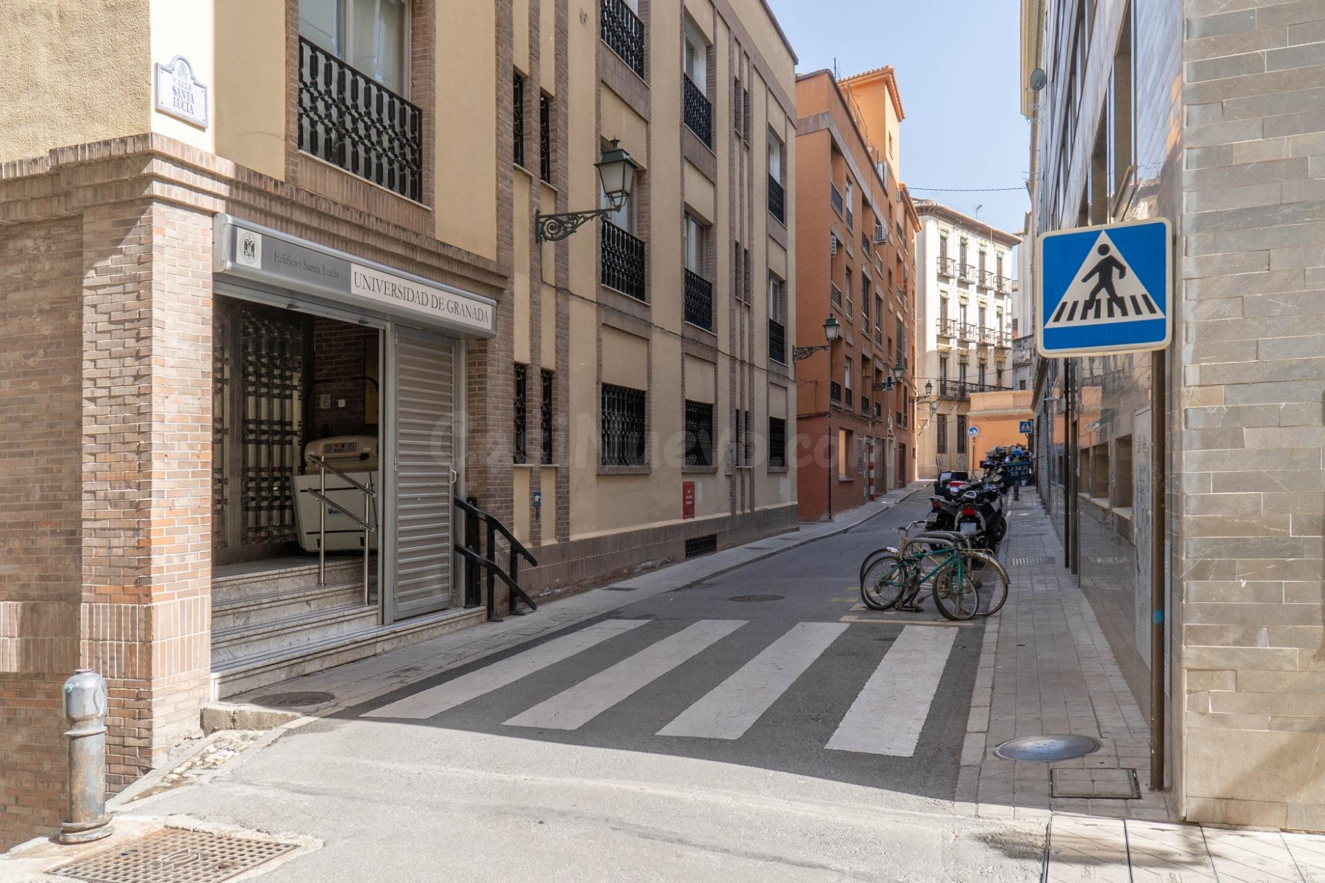 Oportunidad de Inversión: Plazas de Garaje en Gran Vía desde - foto 4