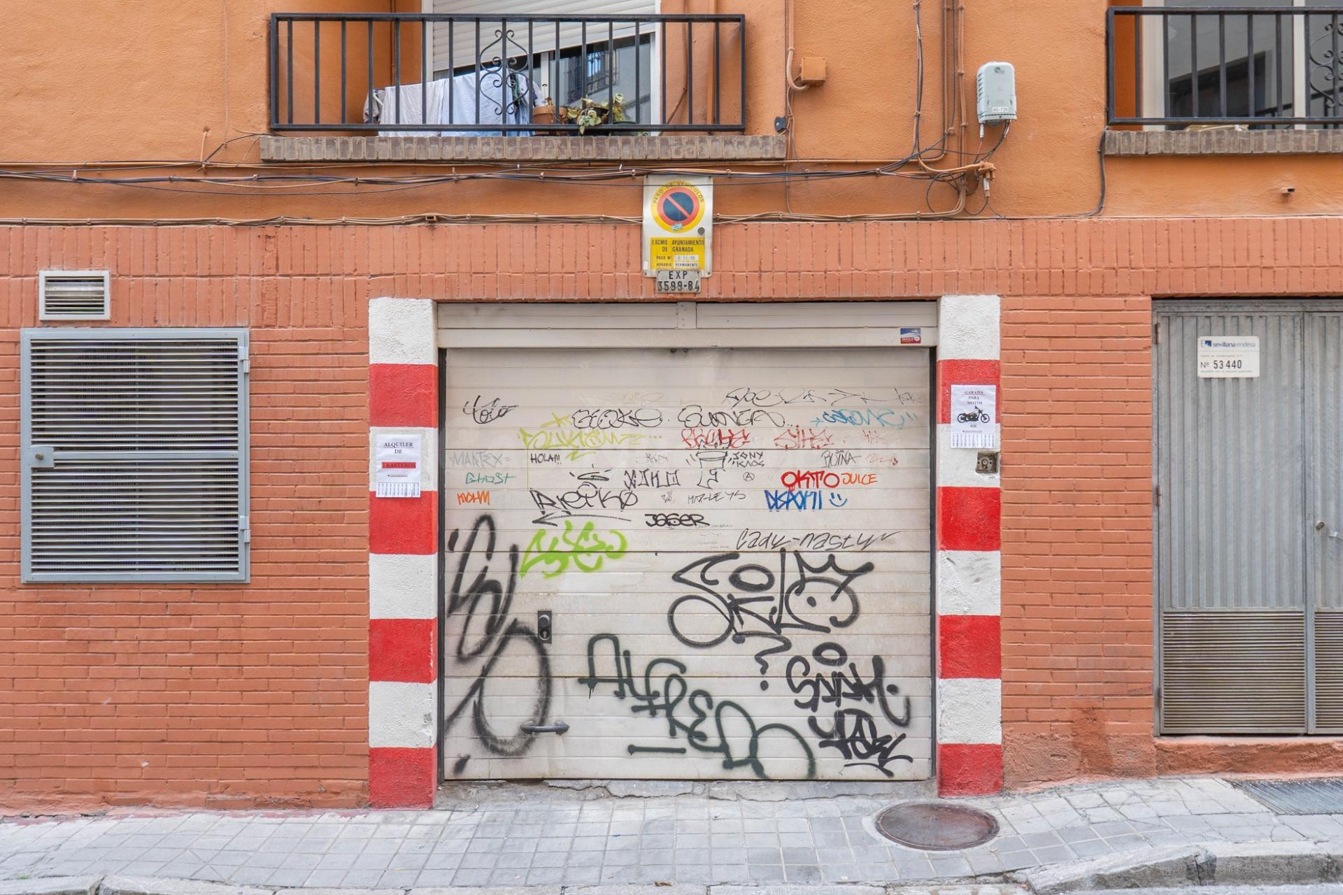 Oportunidad de Inversión: Plazas de Garaje en Gran Vía desde - foto 5