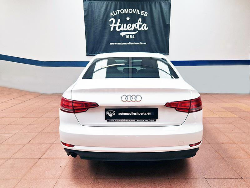 AUDI A4 - foto 4