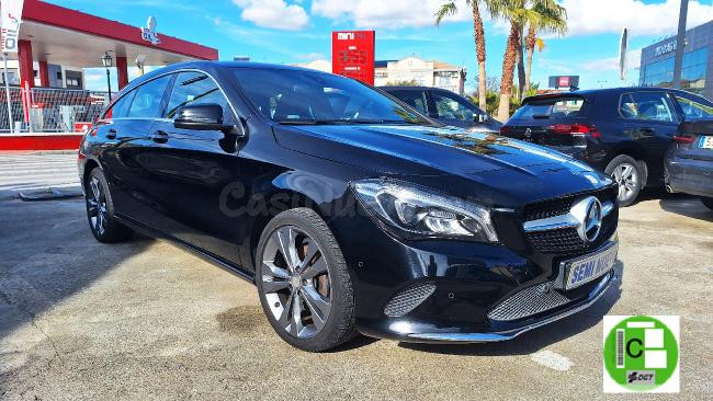 Mercedes CLA 180 Shooting Brake *GPS*Piel*Led*