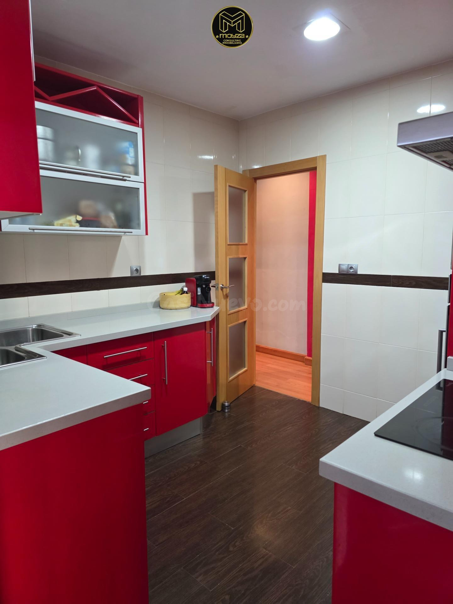 Piso reformado en Torredelcampo: 80m² con balcón y vistas - foto 5