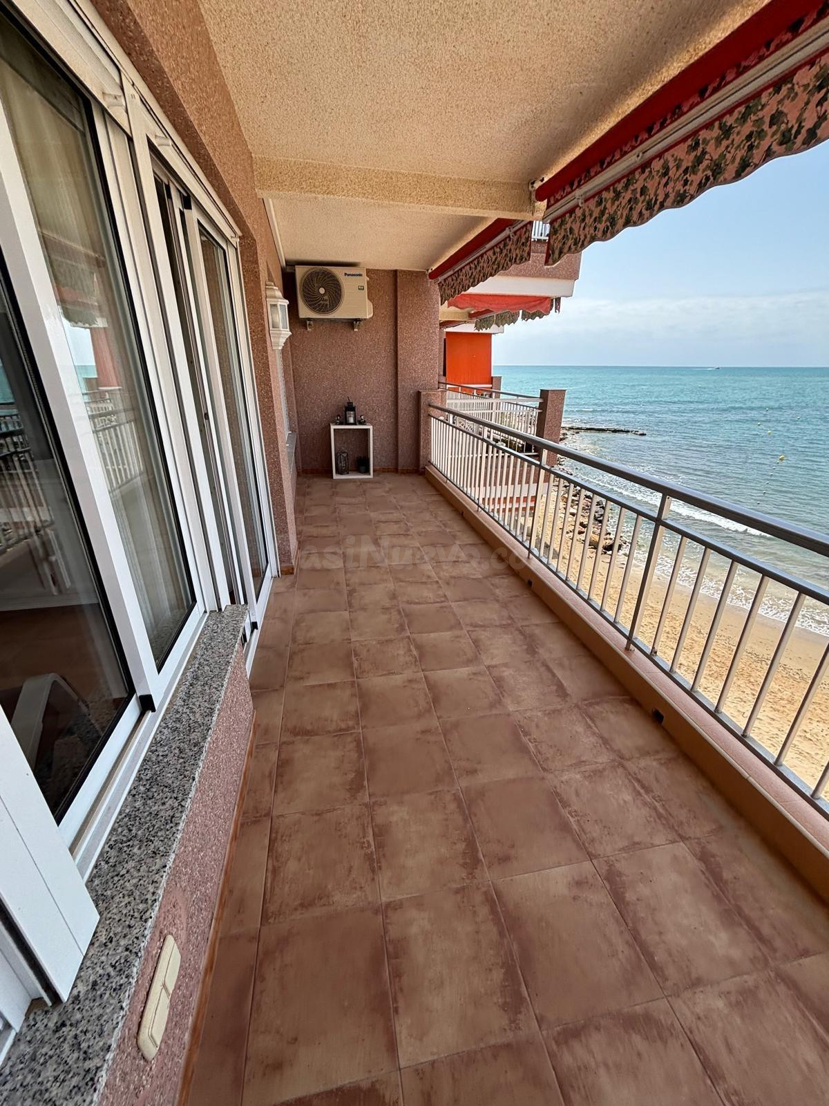 Joya frente al Mar: Apartamento con Vistas Panorámicas en Pl - foto 2