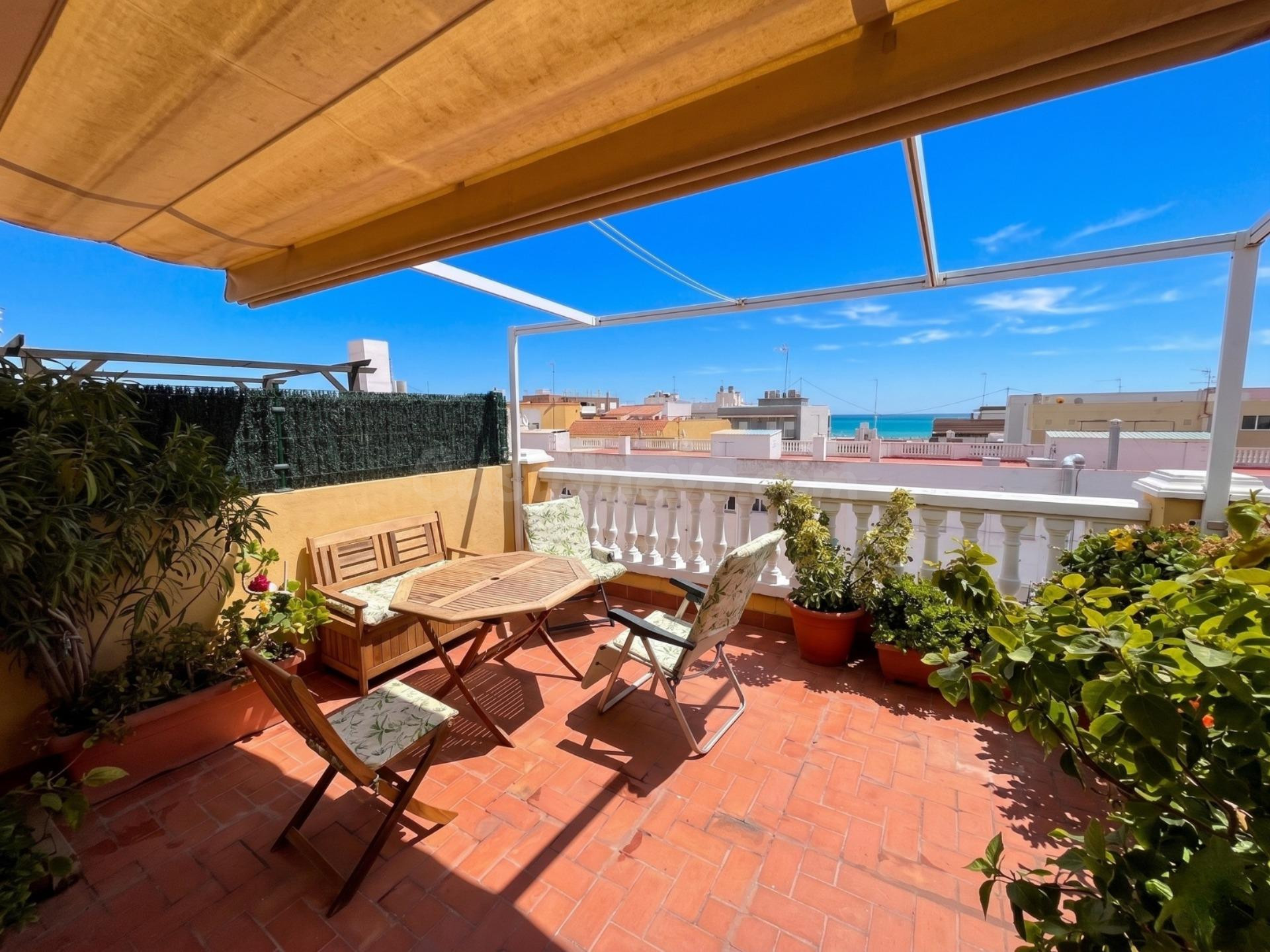 En venta espectacular apartamento con terraza privada y vist