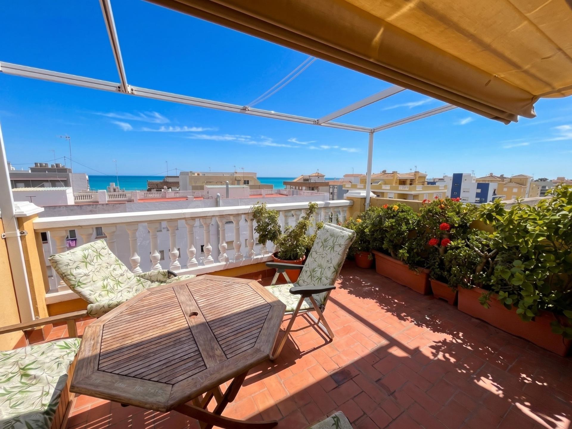 En venta espectacular apartamento con terraza privada y vist - foto 2