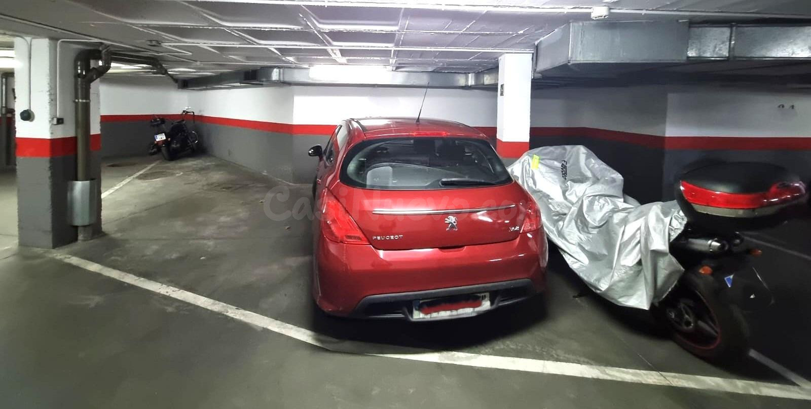 Plaza para coche grande - foto 5