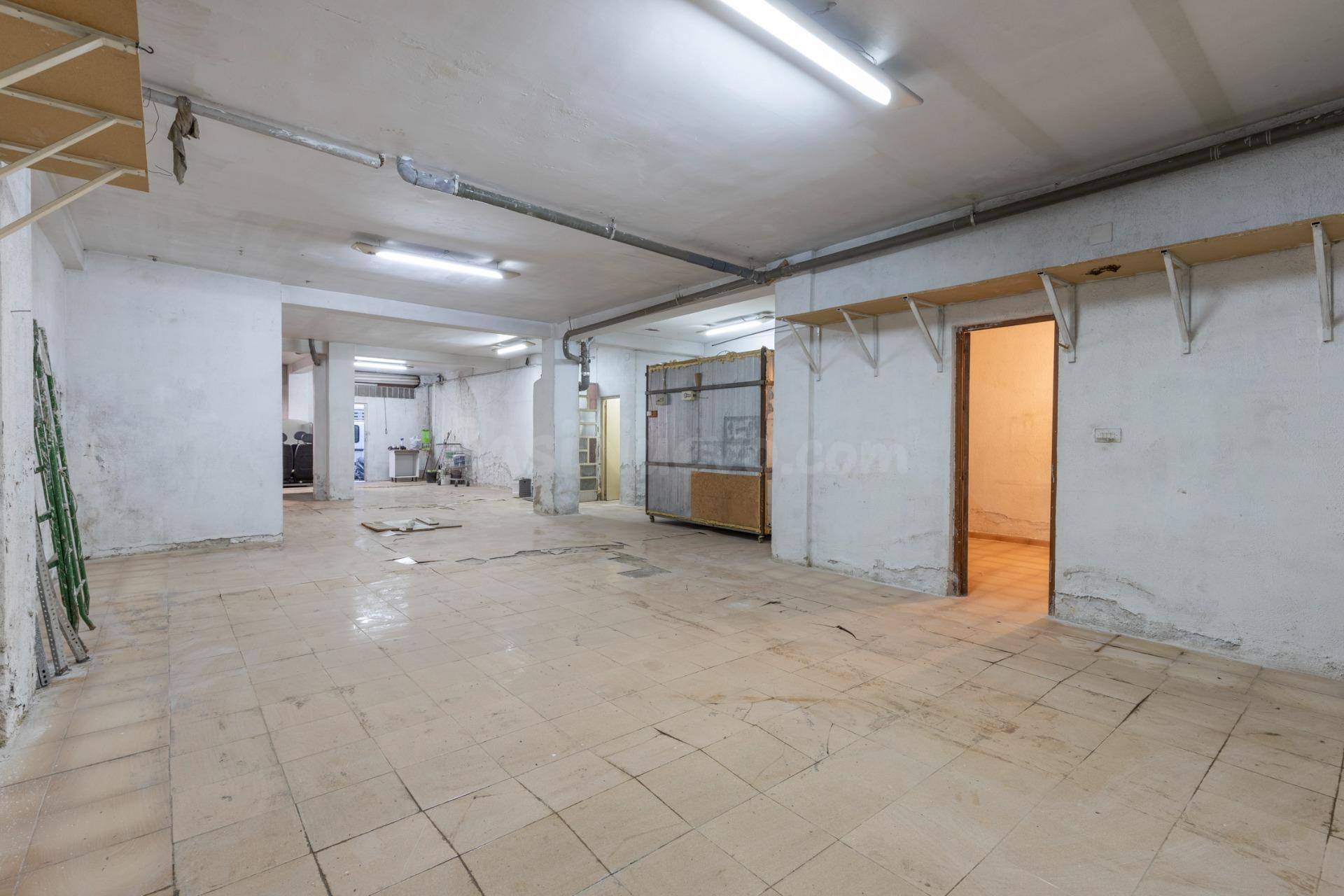 LOCAL COMERCIAL EN VENTA EN C/ASTURIAS - foto 5