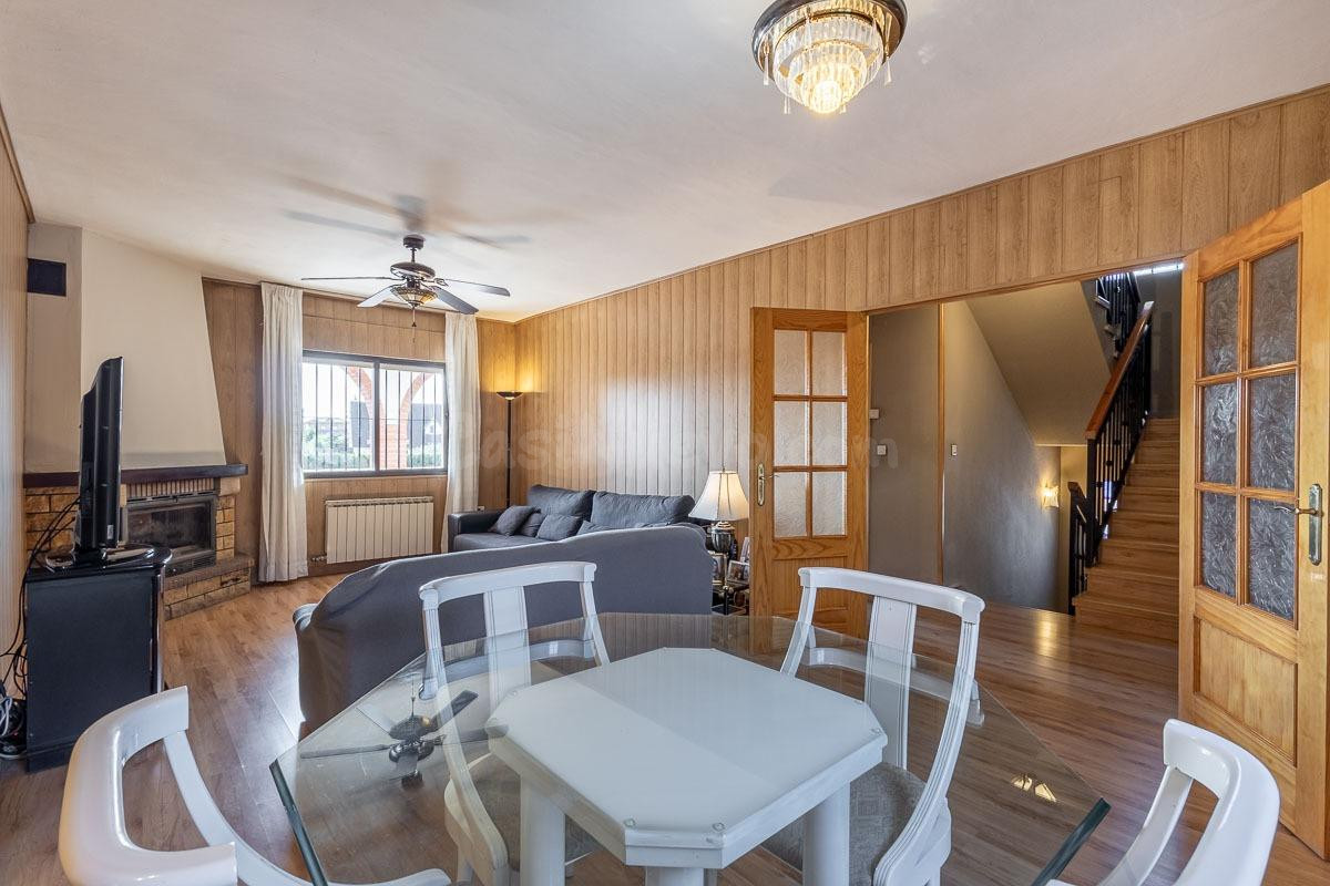 FANTASTICA CASA EN GOJAR - foto 4