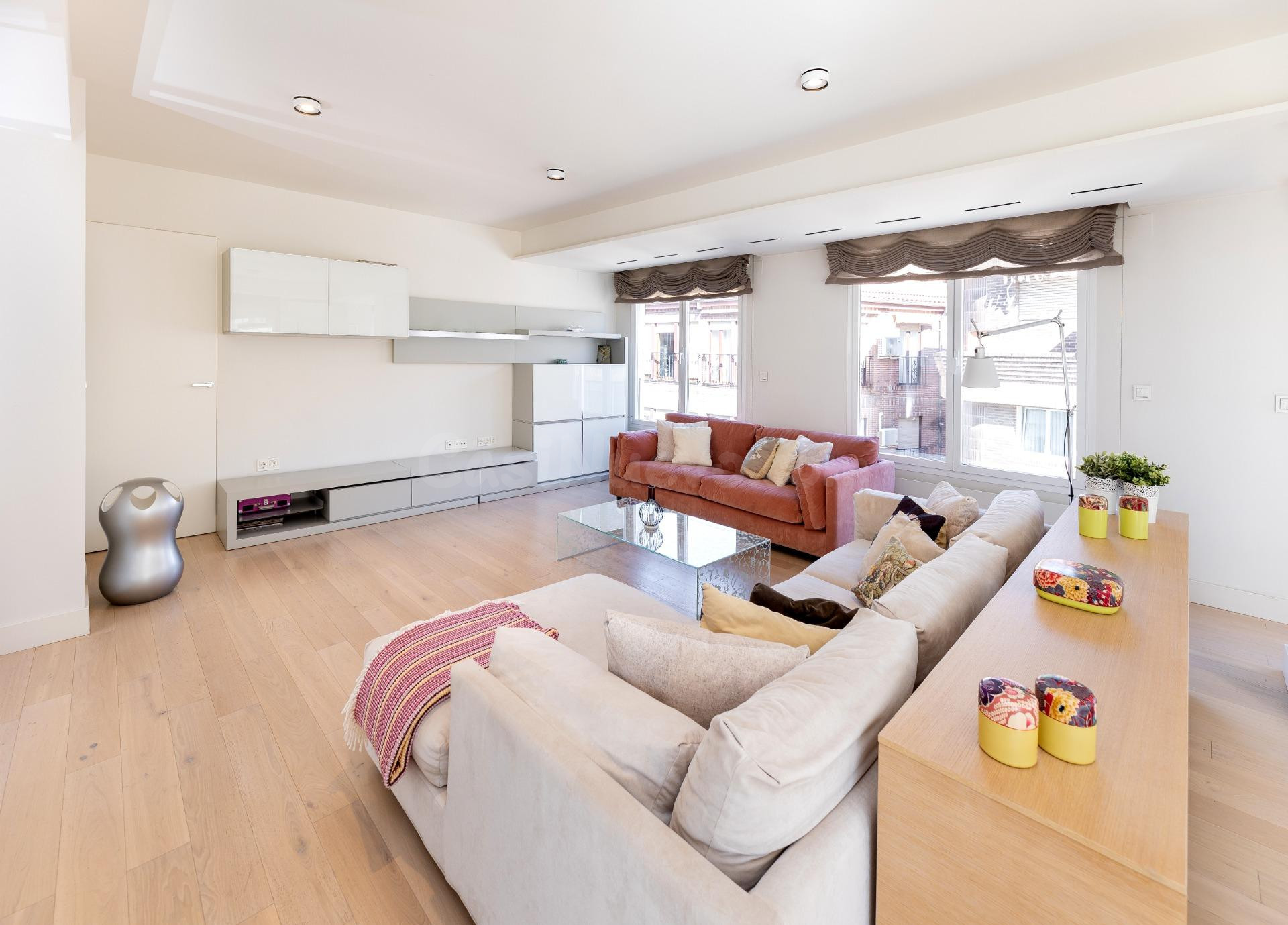 Exclusiva vivienda con vistas al Palacio de los Patos, junto - foto 5