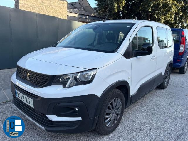 Peugeot Rifter e-Active Pack 100kW en Benalmádena con batería de 50 kWh