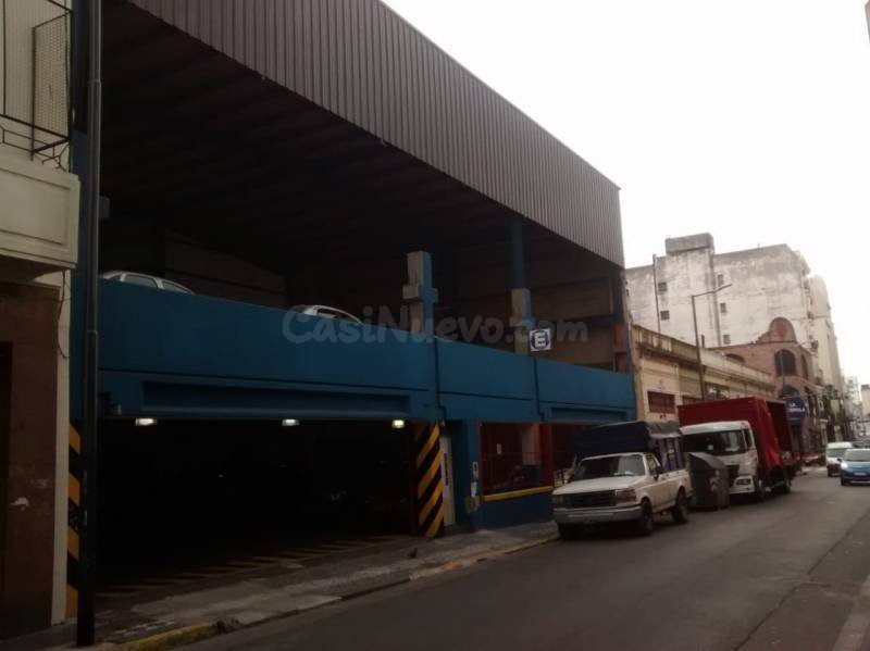 Edificio en Block en Monserrat / Capital Federal / Argentina