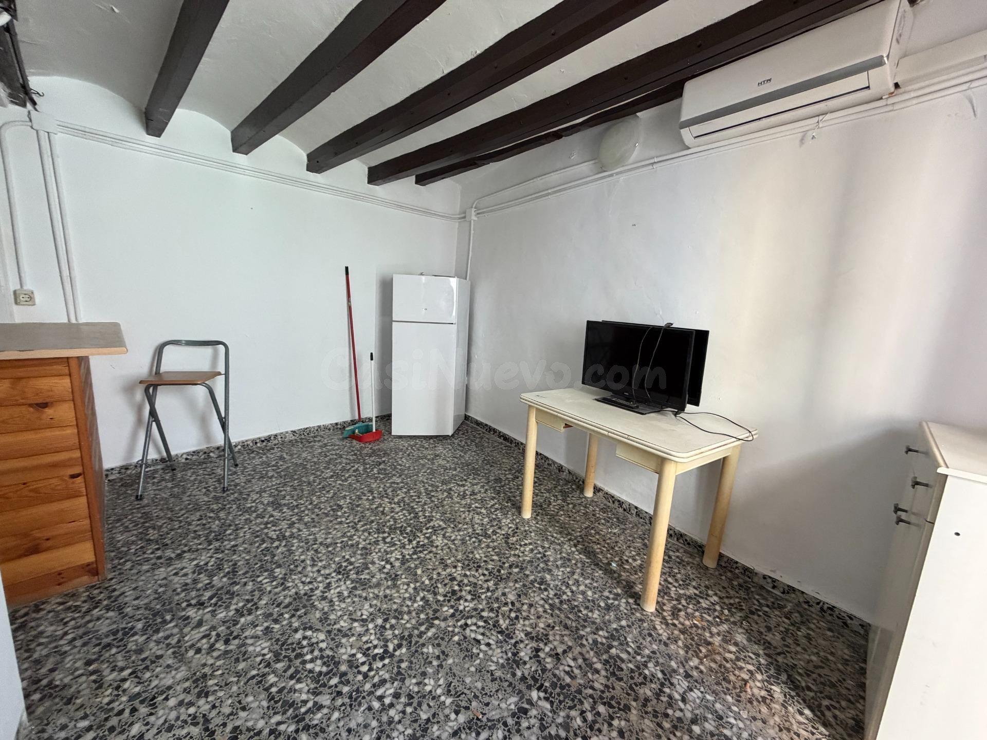 EDIFICIO CON TERRENO EN EL CASCO ANTIGUO - foto 4