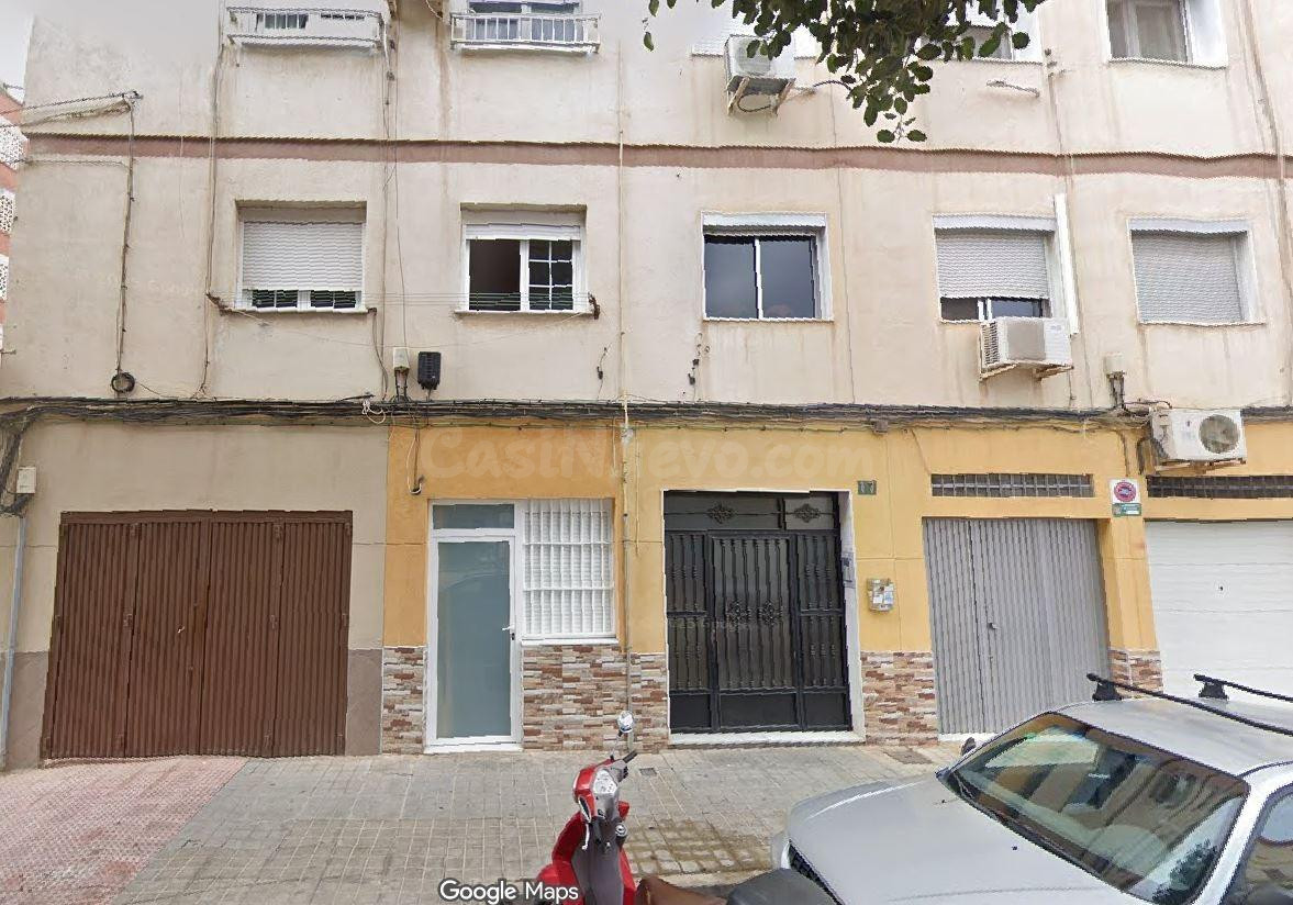 SE VENDE inmueble ALQUILADO en Almería - foto 3