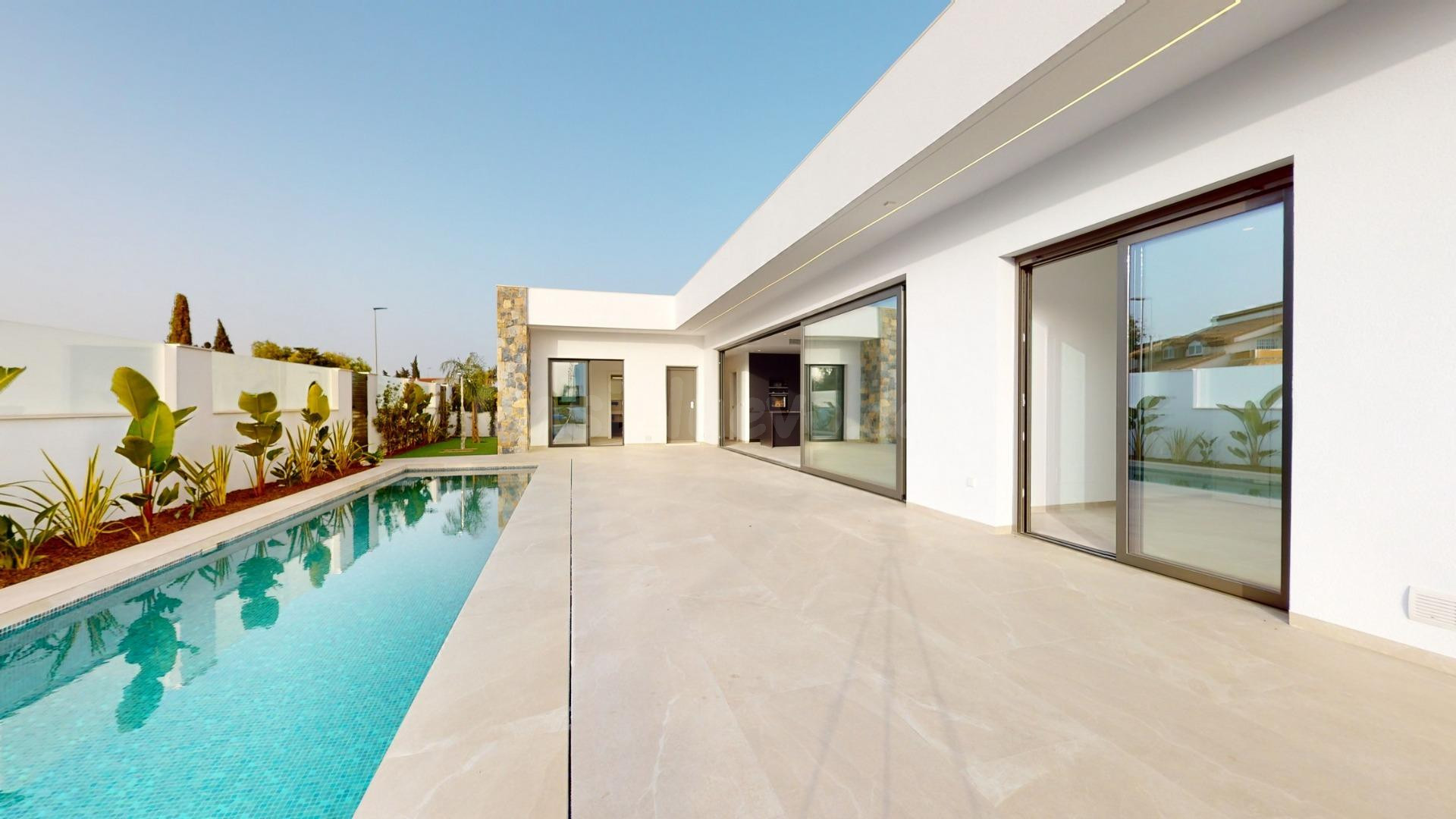 VILLAS DE OBRA NUEVA EN LOS ALCAZARES - foto 3