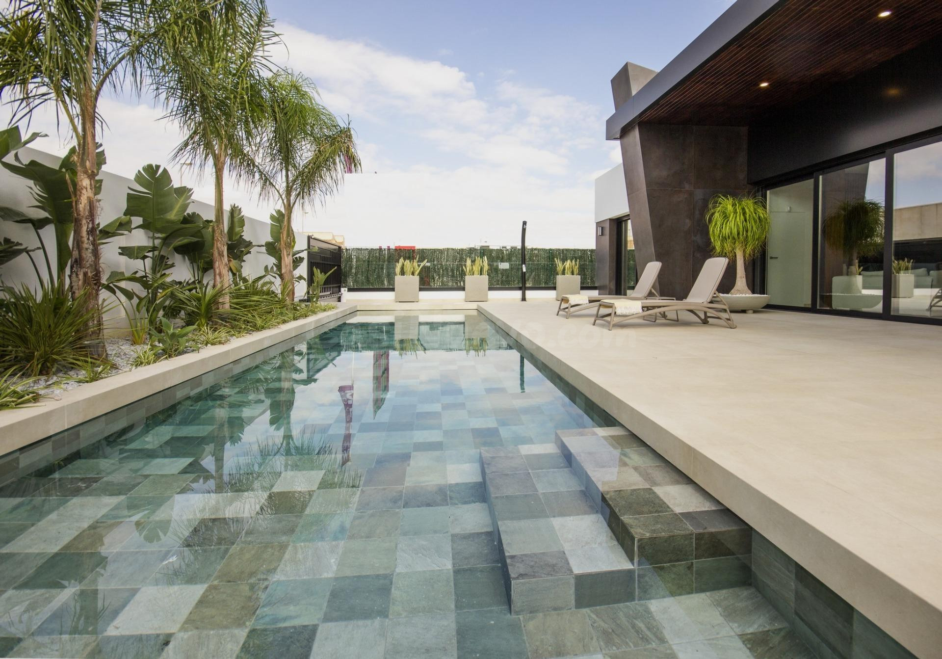 VILLAS DE OBRA NUEVA EN CIUDAD QUESADA - foto 3