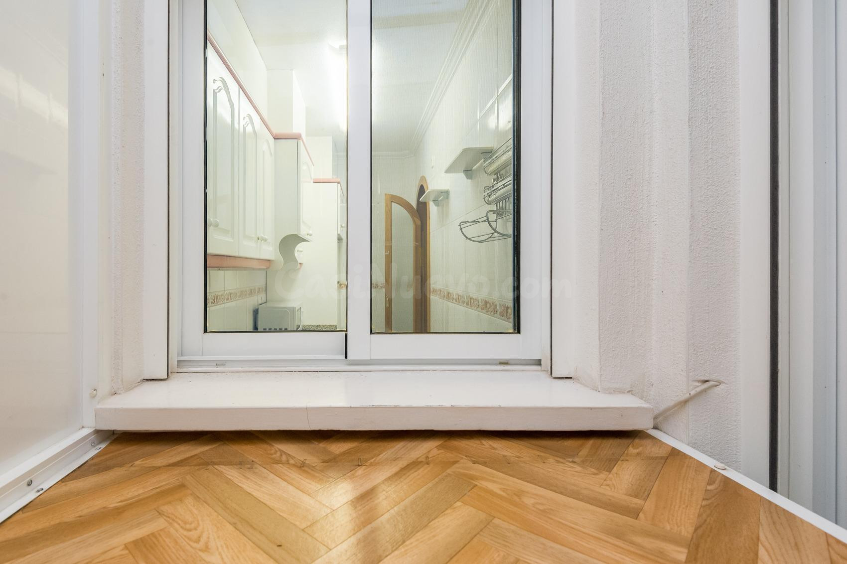 APARTAMENTO DE 2 DORMITORIOS 1 BAÑO EN TORREVIEJA ( ZONA PLA - foto 3