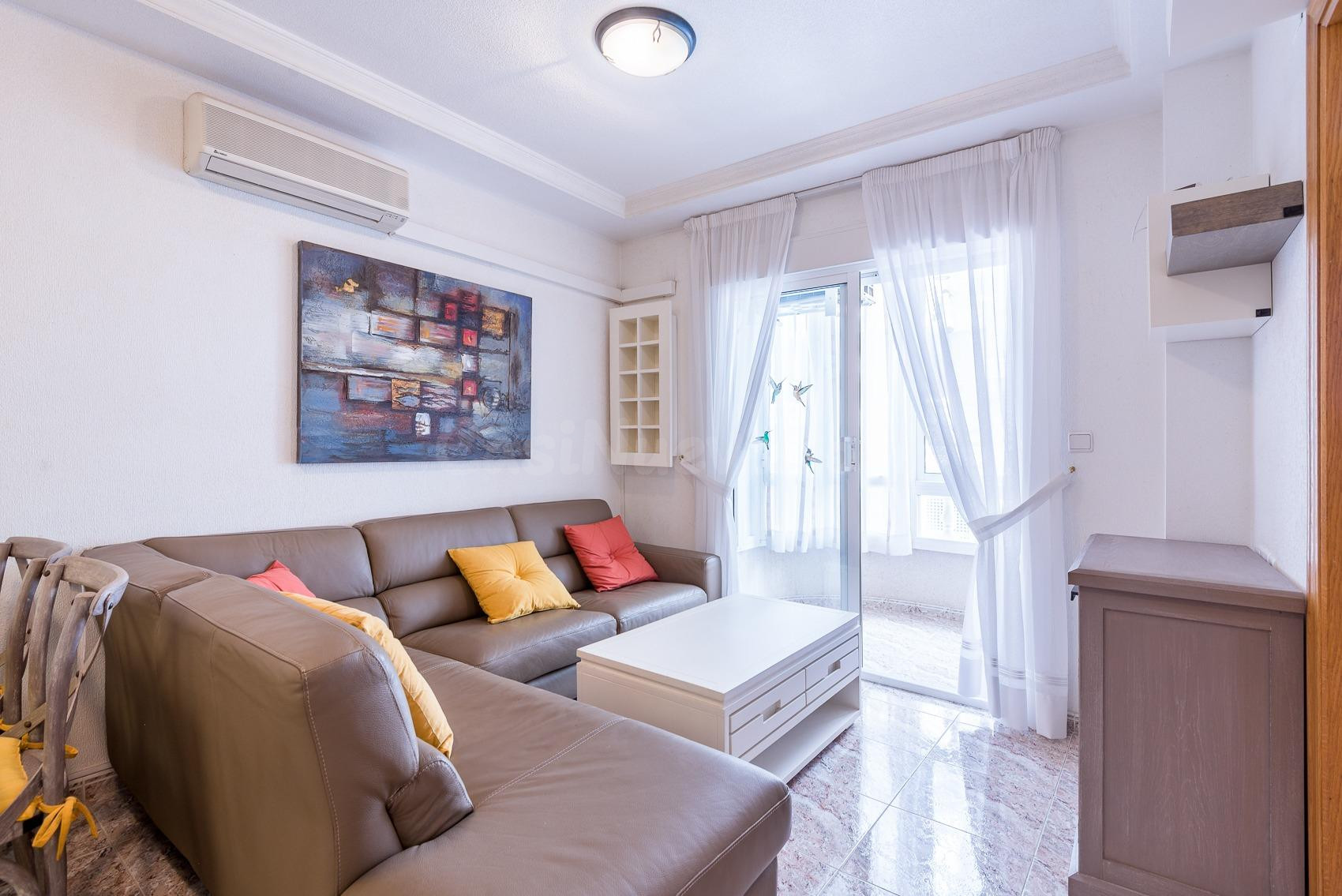 APARTAMENTO DE 2 DORMITORIOS 1 BAÑO EN TORREVIEJA ( ZONA PLA - foto 4
