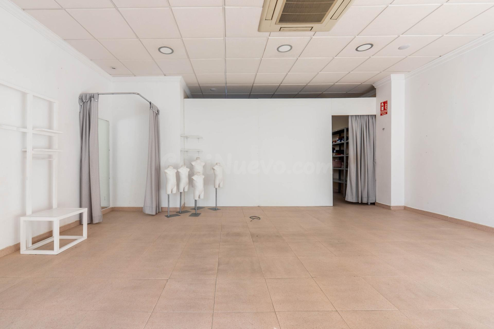 SE VENDE LOCAL COMERCIAL EN EL CENTRO DE ARMILLA (JUNTO AL A - foto 2