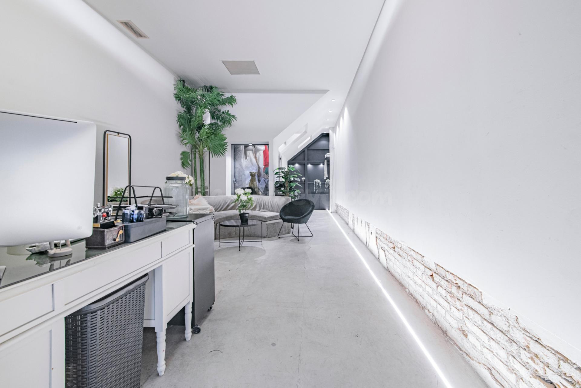 Se vende espectacular espacio comercial reformado en el cora - foto 3
