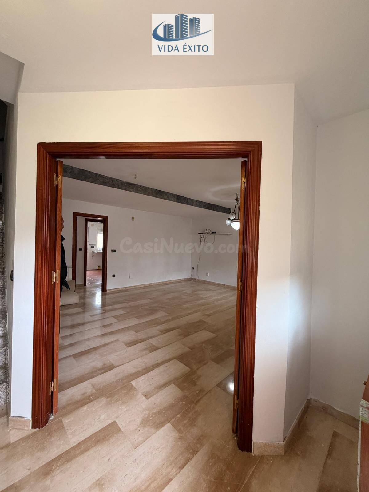 CASA EN EL BULEVAR - foto 4
