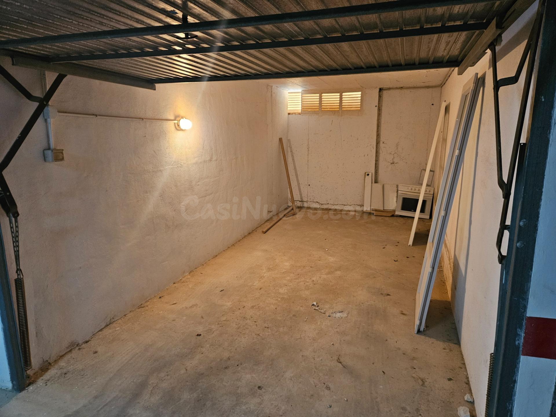 Plaza de garaje situada en la urbanización Miradores del Pue - foto 3