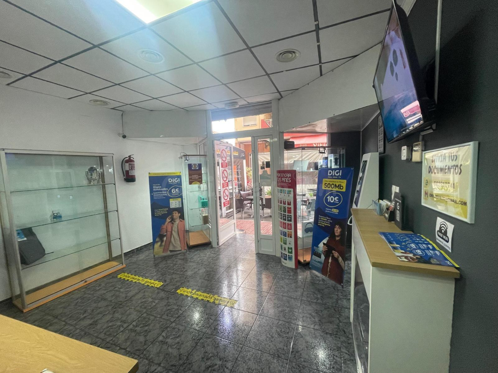 Local comercial 96m² en alquiler - Playa del Cura - foto 3