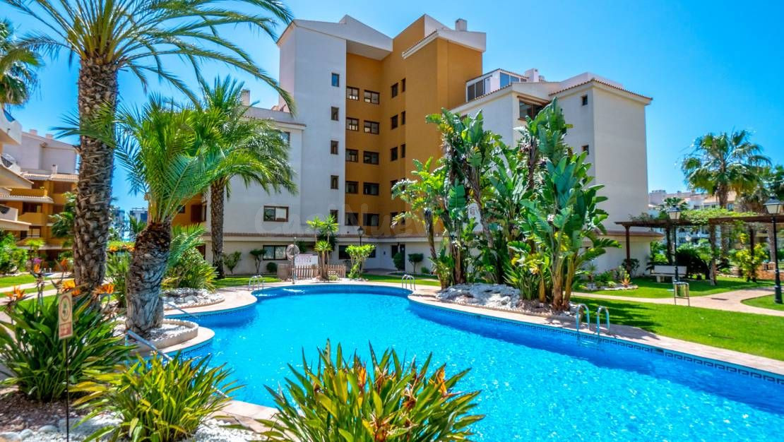 Apartamento 2 habitaciones 72m² en venta - Punta Prima - foto 3