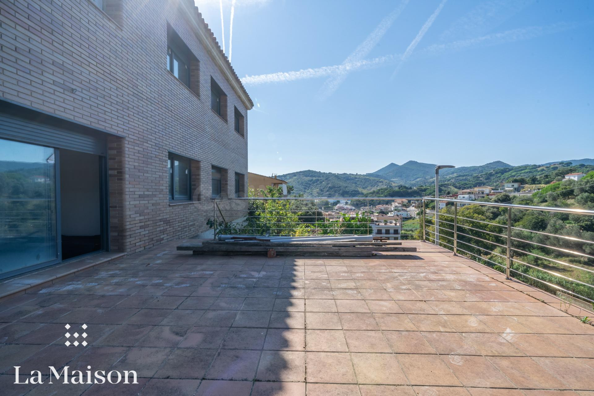 Casa 7 habitaciones 280m² en venta - Bellavista 2 - foto 2