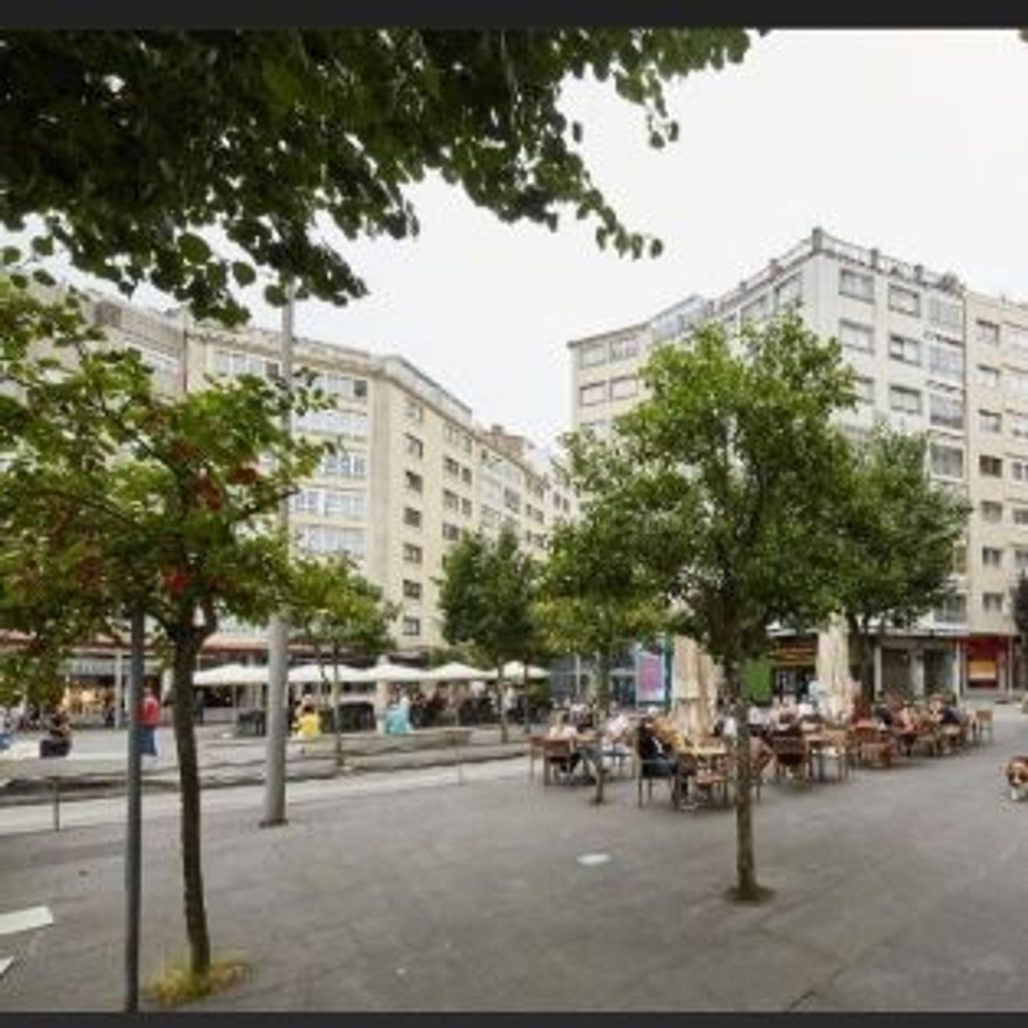 Local comercial 160m² en venta - Ensanche - foto 5