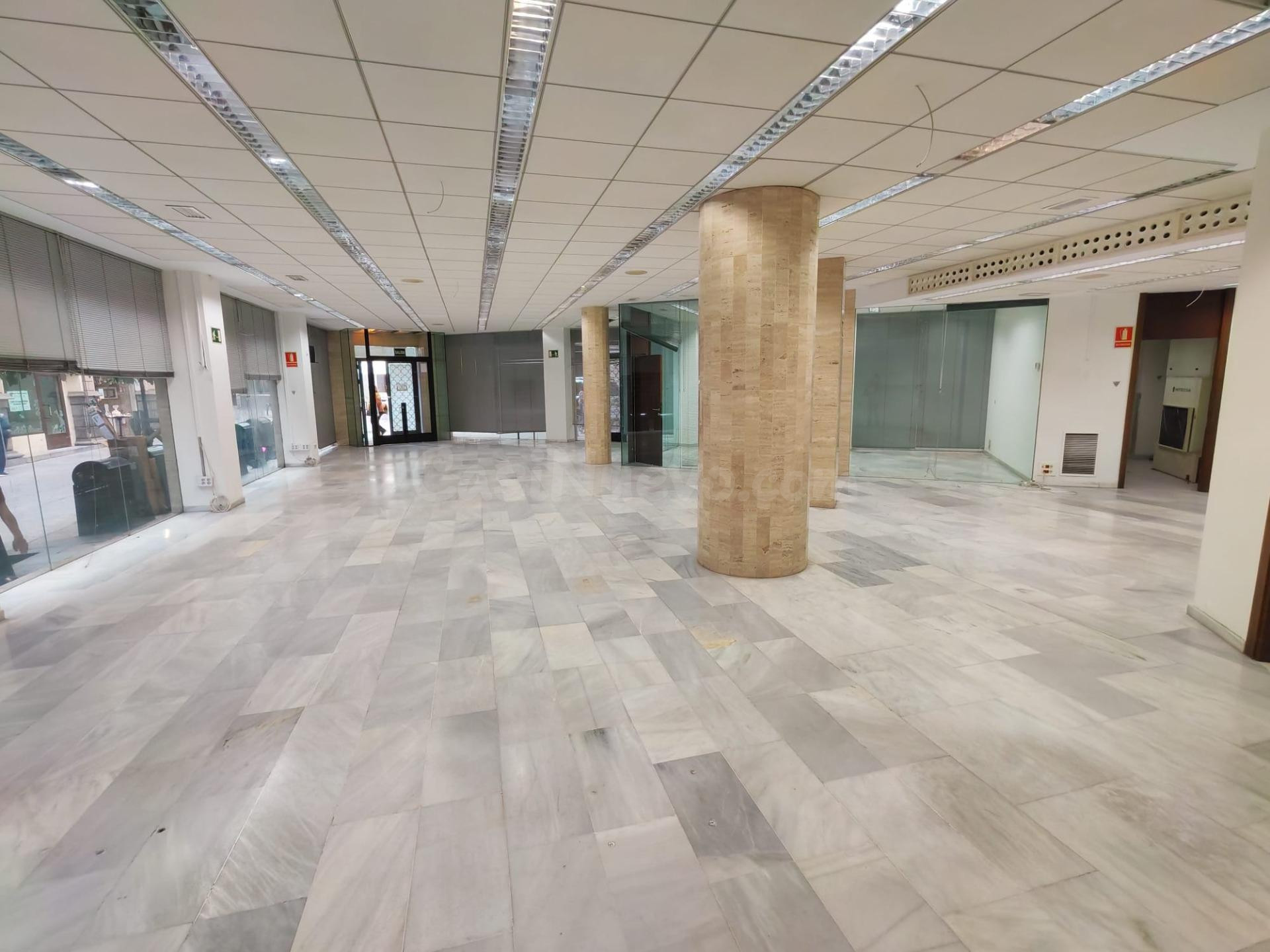 LOCAL COMERCIAL EN VENTA Y ALQUILER EN PLENO CENTRO DE CÓRDO - foto 5