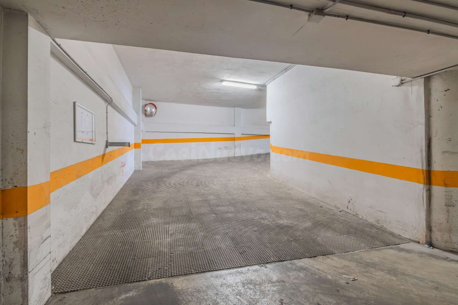 Garaje 13m² en venta - Centro - foto 4