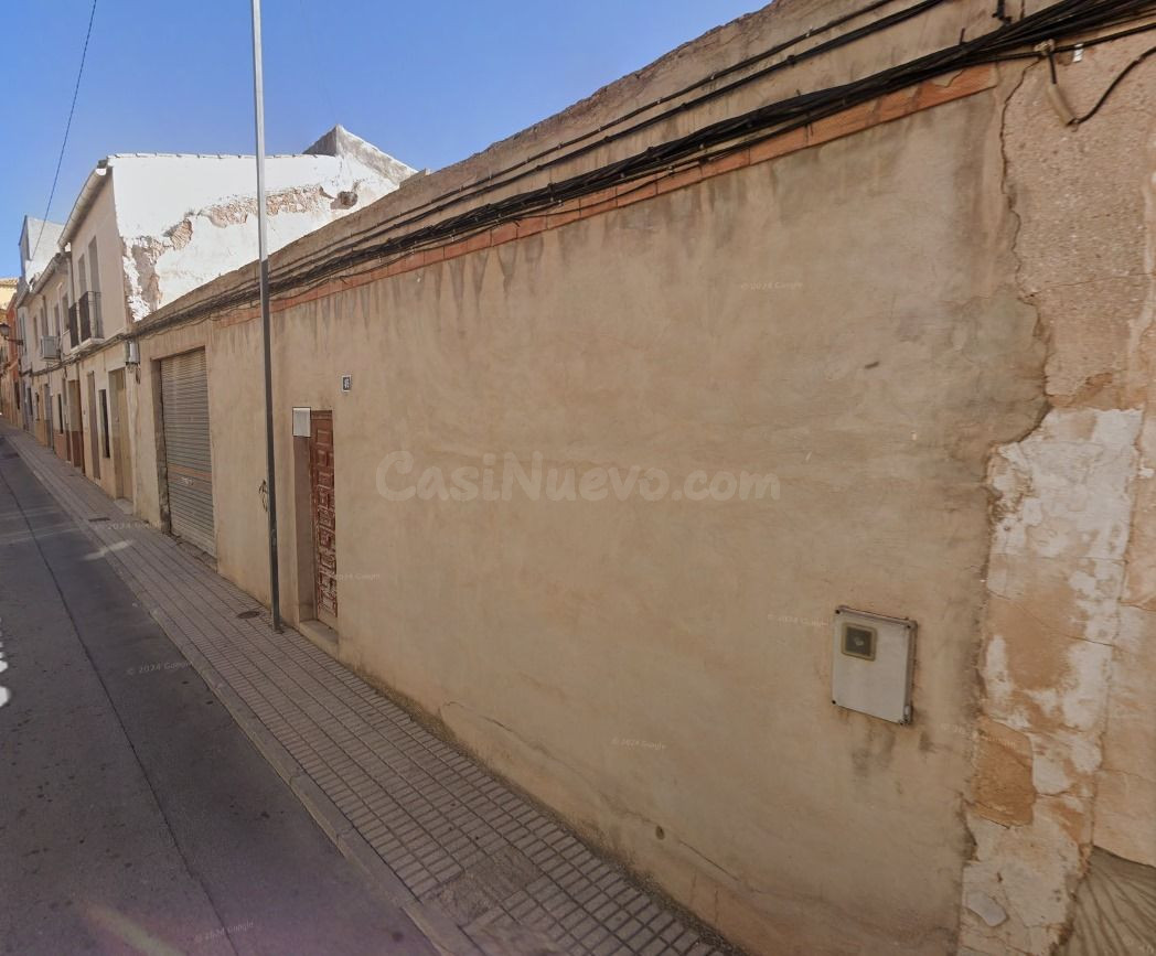 Parcela urbana en venta en Pinoso, Comunidad Valenciana - foto 2