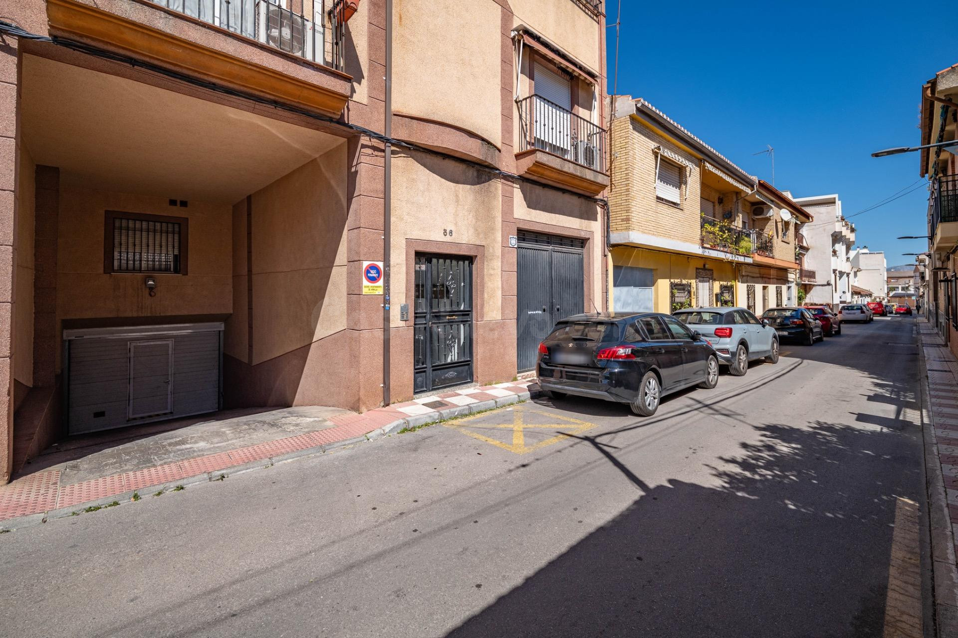 Piso En Calle Palencia, 36, Armilla - foto 2