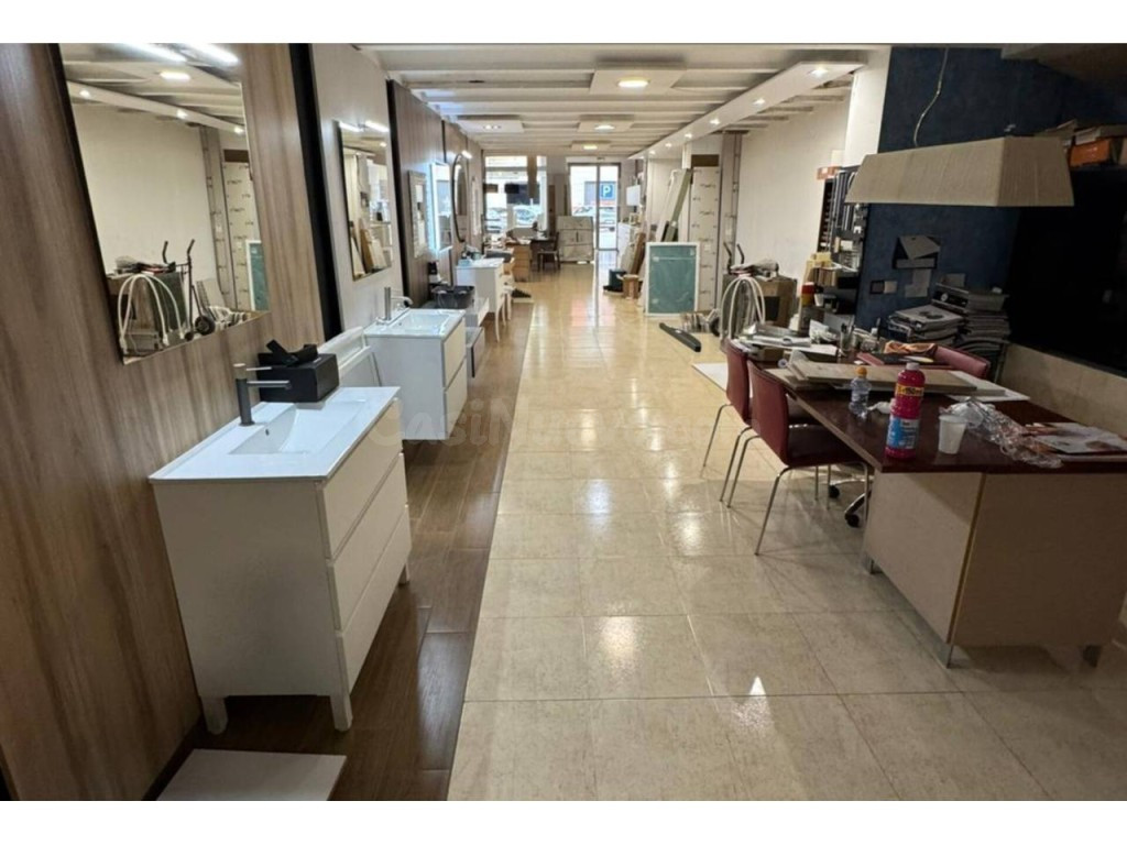 Local comercial en Venta en Gandia Valencia - foto 2