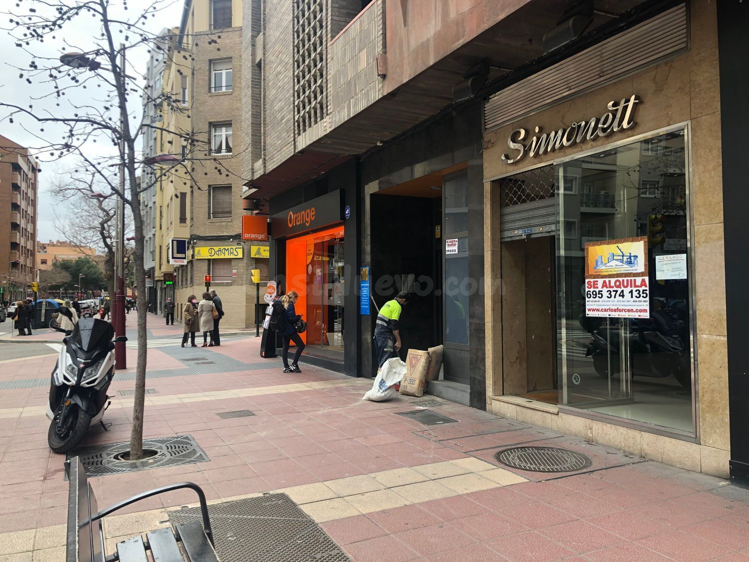 Local comercial 89m² en alquiler - Paseo Sagasta - foto 2