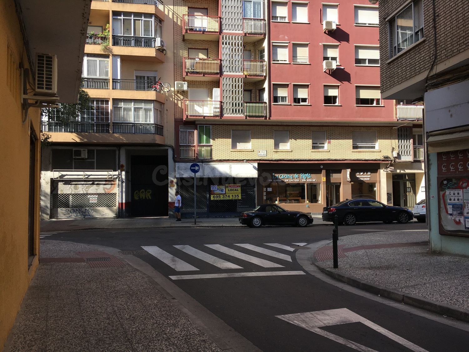 Local comercial 175m² en venta - Arrabal - foto 2