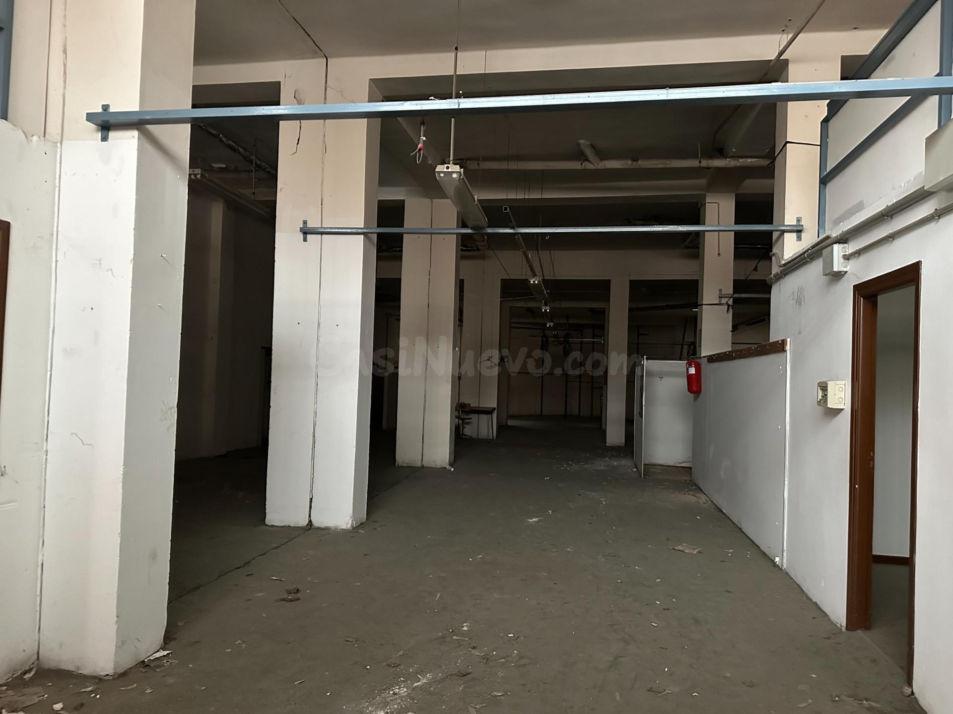 Local comercial 290m² en venta - Las Fuentes - foto 3