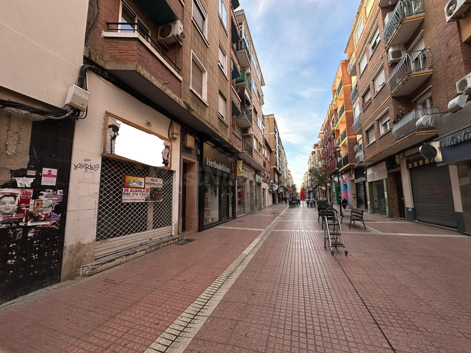 Local comercial 120m² en alquiler - Delicias - foto 2